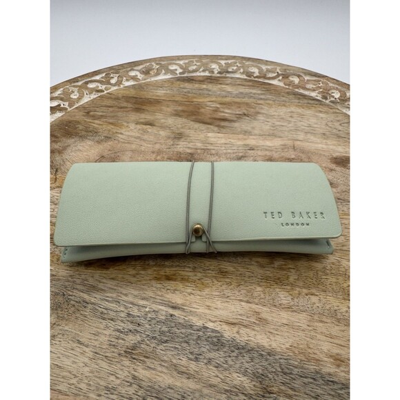 Ted Baker Sunglass Case - Elastic Band Closure 6.5x2.75" With Mint Green Velvet - Picture 1 of 2